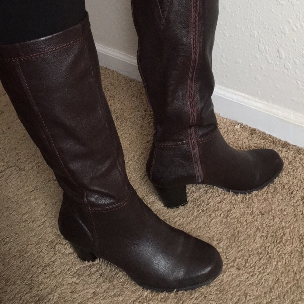 Brown calf boots